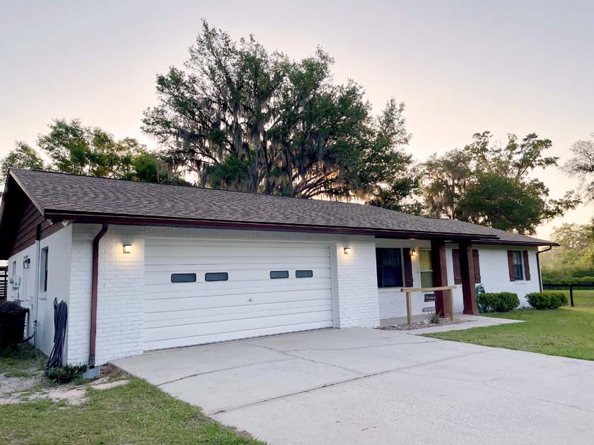 Olympos Run Farmhouse exterior in Ocala, Florida.